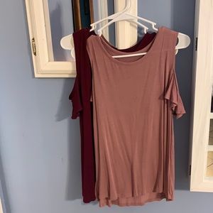 2 juniors knit tops.